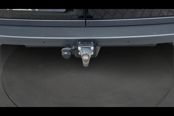 Volkswagen Crafter 35 2.0 TDI L3H2 Exclusive Hero Edition, Leder,betimmering,trekhaak,Chaffeursstoel met massage,stuurverwarming Voorruitverwarming