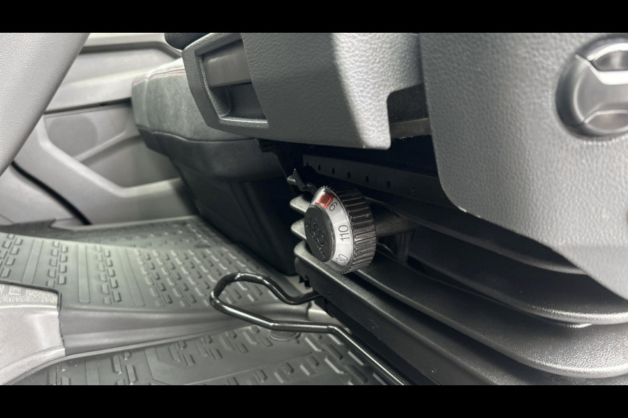 Volkswagen Crafter 35 2.0 TDI L3H2 Exclusive Hero Edition, Leder,betimmering,trekhaak,Chaffeursstoel met massage,stuurverwarming Voorruitverwarming