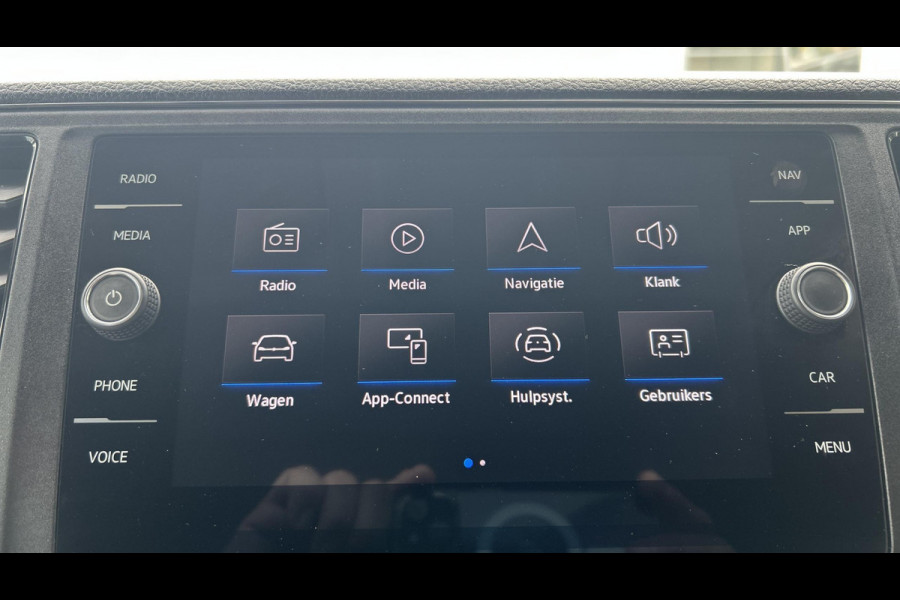 Volkswagen Crafter 35 2.0 TDI L3H2 Exclusive Hero Edition, Leder,betimmering,trekhaak,Chaffeursstoel met massage,stuurverwarming Voorruitverwarming