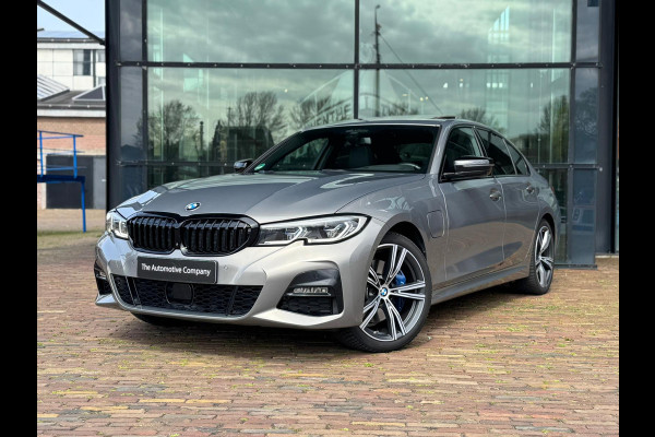BMW 3-serie 330e M Sport |Head-Up|H&K|Pano|Laser|Driving|Trekhaak|
