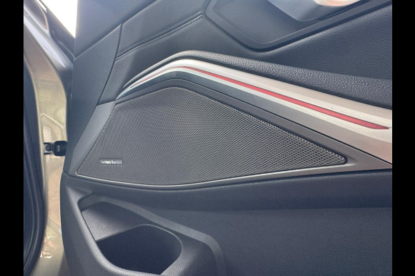 BMW 3-serie 330e M Sport |Head-Up|H&K|Pano|Laser|Driving|Trekhaak|