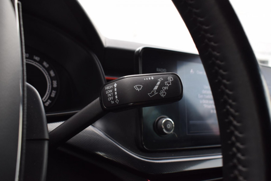 Škoda Kamiq 1.0 TSI Sport Business | Sportstoelen | Apple CarPlay | Climate | Cruise