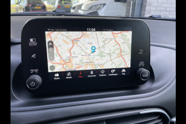 Fiat Tipo Cross 1.0 Cross Airco - Achteruitrijcamera - Parkeersensoren - Navigatie - Stoelverwarming - U-connect - Licht metalen velgen 17 inch - Trekhaak afneembaar - Cruise control - Radio - Mistlampen - Bluetooth - Dakrails - Elektrische ramen - Extra getint glas achter - Led verlichting - Start/stop systeem - Nieuw bij ons geleverd