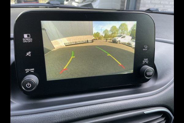 Fiat Tipo Cross 1.0 Cross Airco - Achteruitrijcamera - Parkeersensoren - Navigatie - Stoelverwarming - U-connect - Licht metalen velgen 17 inch - Trekhaak afneembaar - Cruise control - Radio - Mistlampen - Bluetooth - Dakrails - Elektrische ramen - Extra getint glas achter - Led verlichting - Start/stop systeem - Nieuw bij ons geleverd