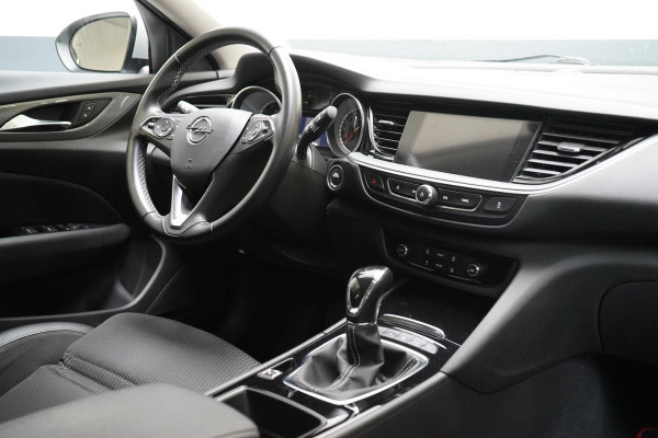 Opel Insignia Sports Tourer 1.5 Turbo EcoTec Online Edition+ | Blind-Spot | Keurig onderhouden | Trekhaak | Sportstoelen | Navigatie