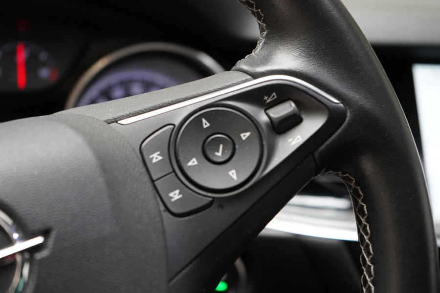 Opel Insignia Sports Tourer 1.5 Turbo EcoTec Online Edition+ | Blind-Spot | Keurig onderhouden | Trekhaak | Sportstoelen | Navigatie