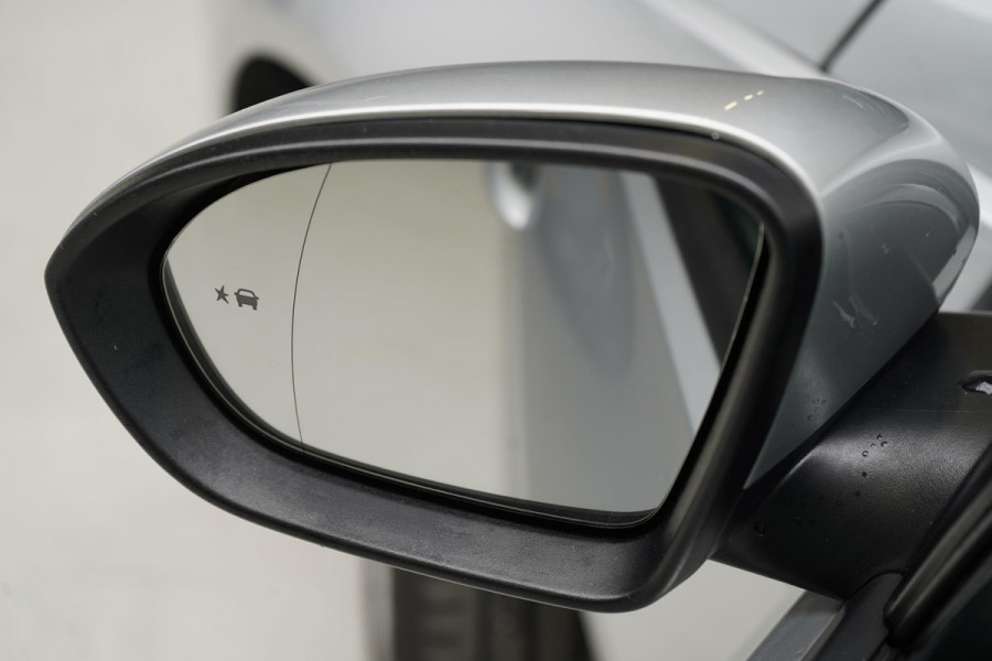 Opel Insignia Sports Tourer 1.5 Turbo EcoTec Online Edition+ | Blind-Spot | Keurig onderhouden | Trekhaak | Sportstoelen | Navigatie