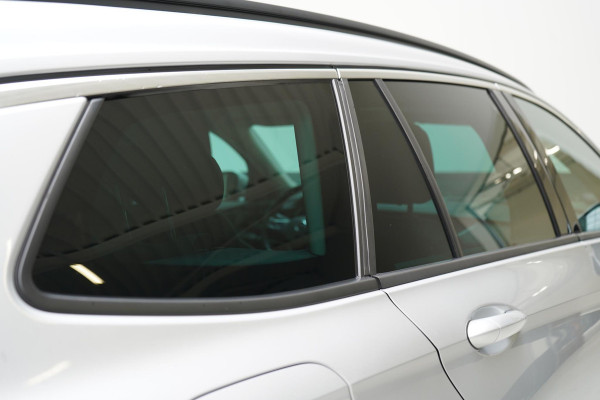 Opel Insignia Sports Tourer 1.5 Turbo EcoTec Online Edition+ | Blind-Spot | Keurig onderhouden | Trekhaak | Sportstoelen | Navigatie