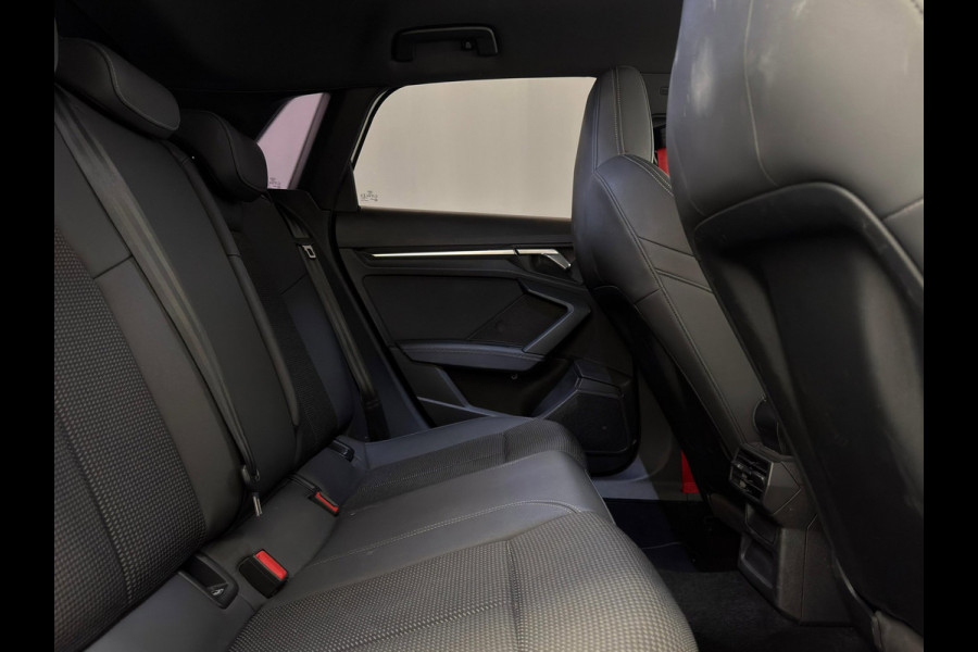 Audi A3 Sportback 30 TFSI Black Edition / S Line / Virtual / CarPlay