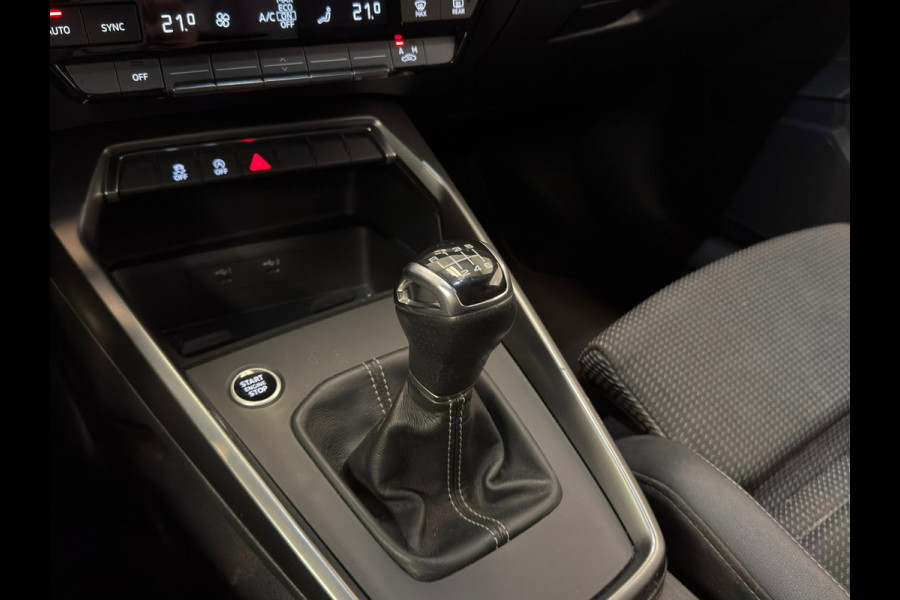 Audi A3 Sportback 30 TFSI Black Edition / S Line / Virtual / CarPlay