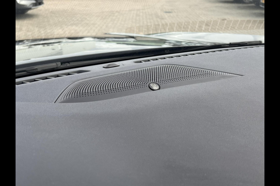 Ford Kuga 2.5 PHEV ST-Line X 243pk | Winterpack | Driver Assistance Pack | AGR-Stoelen | Orig. NL auto