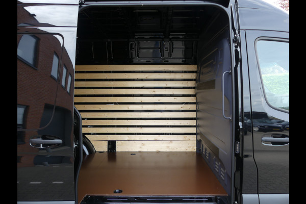 Mercedes-Benz Sprinter 315 CDI L2H2 3500KG Trekgewicht Camera/Navigatie/Side bars