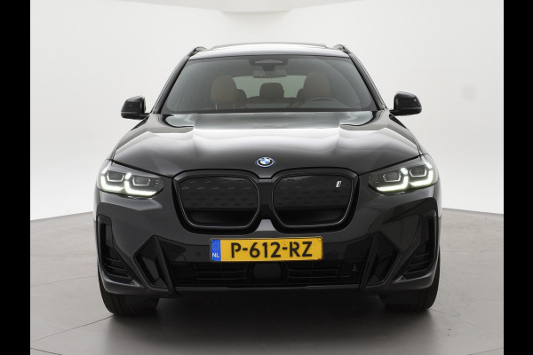 BMW iX3 80 kWh FACELIFT M-SPORT SOH 98,8% + TREKHAAK | SPORTSTOELEN LEDER | PANORAMA | ADAPTIVE CRUISE | MEMORY