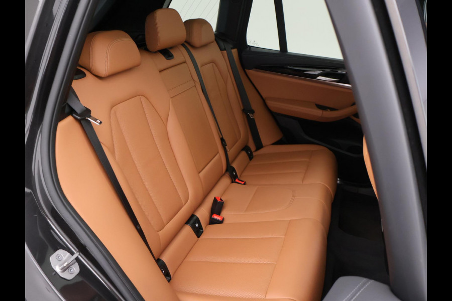 BMW iX3 80 kWh FACELIFT M-SPORT SOH 98,8% + TREKHAAK | SPORTSTOELEN LEDER | PANORAMA | ADAPTIVE CRUISE | MEMORY