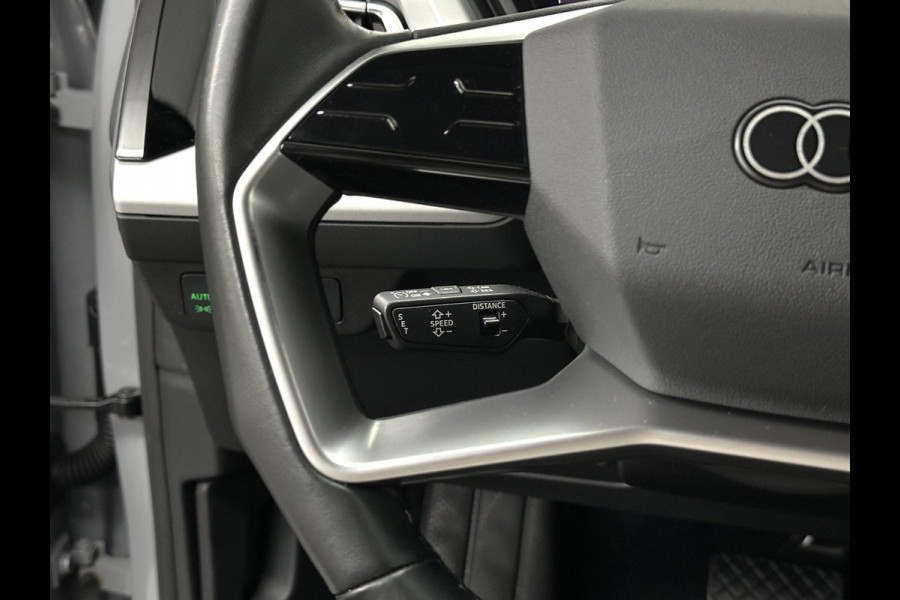 Audi Q4 e-tron 45 Quattro 77 kWh | ACC | Sonos-Sound | Head-Up | 95% SOH | Sportstoelen | Keyless-Entry | Memory | Groot Navi | Virtual-Cockpit | Getint Glas | 3-Zone Clima | Zwarte Hemel | LED | Carplay | Standkachel | Achteruitrij-Camera | Stoelverwarming |