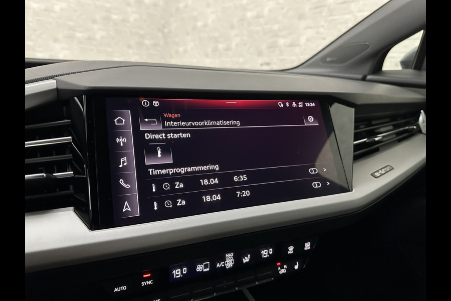Audi Q4 e-tron 45 Quattro 77 kWh | ACC | Sonos-Sound | Head-Up | 95% SOH | Sportstoelen | Keyless-Entry | Memory | Groot Navi | Virtual-Cockpit | Getint Glas | 3-Zone Clima | Zwarte Hemel | LED | Carplay | Standkachel | Achteruitrij-Camera | Stoelverwarming |