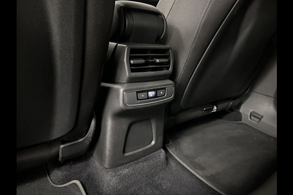 Audi Q4 e-tron 45 Quattro 77 kWh | ACC | Sonos-Sound | Head-Up | 95% SOH | Sportstoelen | Keyless-Entry | Memory | Groot Navi | Virtual-Cockpit | Getint Glas | 3-Zone Clima | Zwarte Hemel | LED | Carplay | Standkachel | Achteruitrij-Camera | Stoelverwarming |