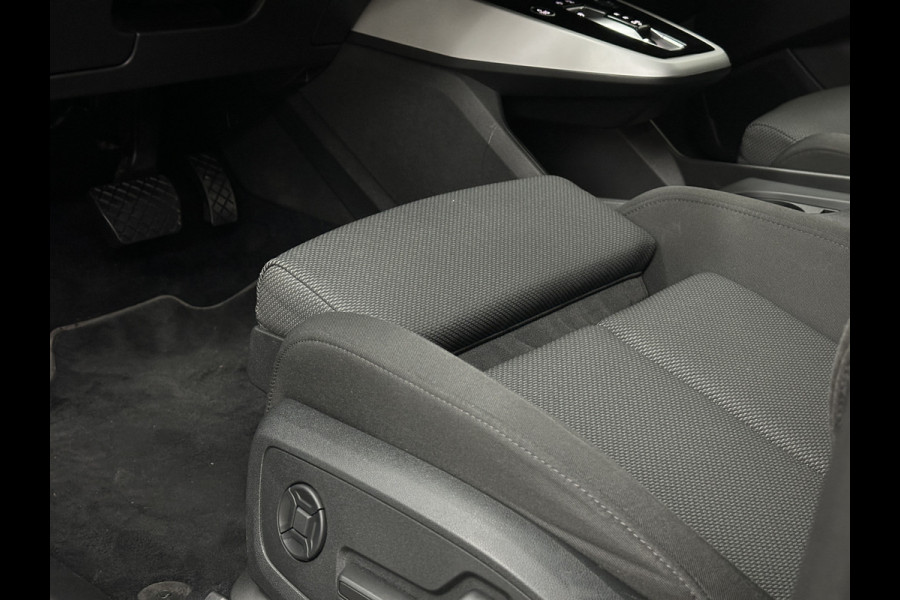 Audi Q4 e-tron 45 Quattro 77 kWh | ACC | Sonos-Sound | Head-Up | 95% SOH | Sportstoelen | Keyless-Entry | Memory | Groot Navi | Virtual-Cockpit | Getint Glas | 3-Zone Clima | Zwarte Hemel | LED | Carplay | Standkachel | Achteruitrij-Camera | Stoelverwarming |