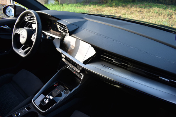 Audi A3 Sportback 2.0 TFSI S3 QUATTRO 310PK S-TRONIC S3-SPORT CAMERA/LEDER/CARPLAY