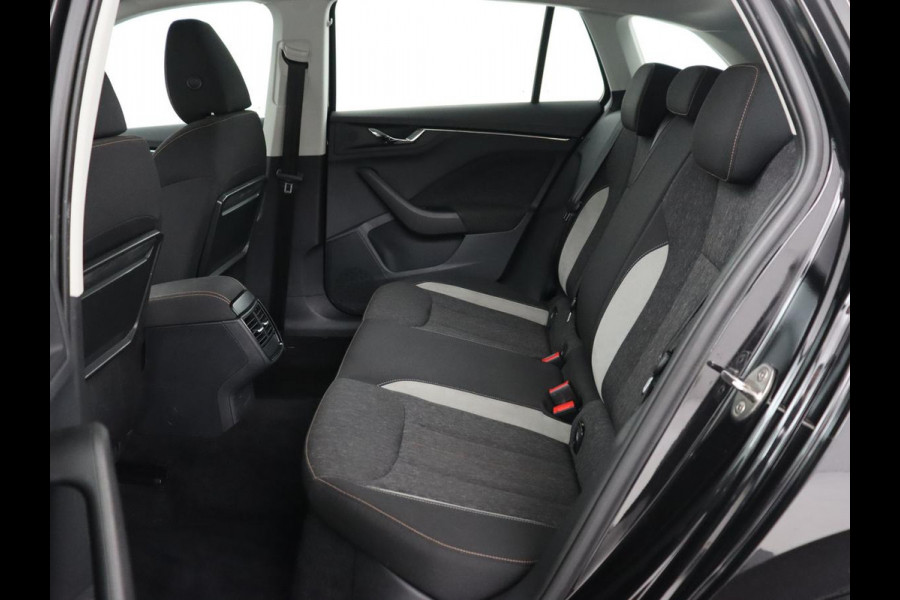 Škoda SCALA 1.0 TSI Style | Automaat | Trekhaak | Carplay | Climate control | Parkeerhulp | Cruise control | Keyless | Bluetooth | Full LED