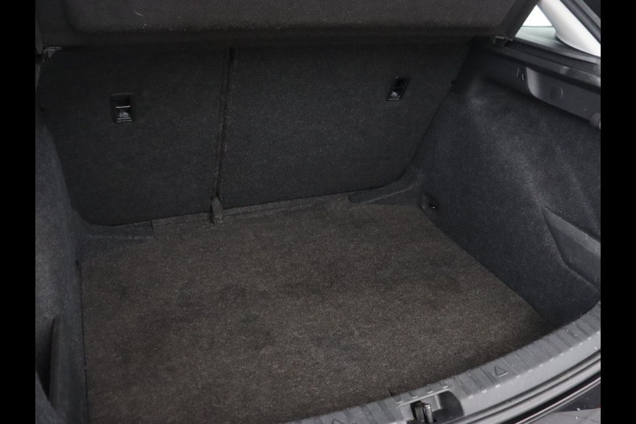 Škoda SCALA 1.0 TSI Style | Automaat | Trekhaak | Carplay | Climate control | Parkeerhulp | Cruise control | Keyless | Bluetooth | Full LED