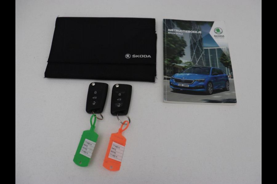 Škoda SCALA 1.0 TSI Style | Automaat | Trekhaak | Carplay | Climate control | Parkeerhulp | Cruise control | Keyless | Bluetooth | Full LED