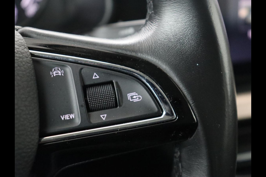 Škoda SCALA 1.0 TSI Style | Automaat | Trekhaak | Carplay | Climate control | Parkeerhulp | Cruise control | Keyless | Bluetooth | Full LED