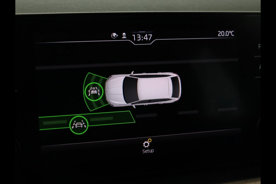 Škoda SCALA 1.0 TSI Style | Automaat | Trekhaak | Carplay | Climate control | Parkeerhulp | Cruise control | Keyless | Bluetooth | Full LED