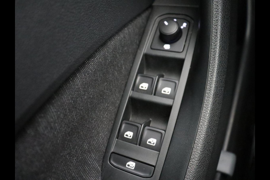 Škoda SCALA 1.0 TSI Style | Automaat | Trekhaak | Carplay | Climate control | Parkeerhulp | Cruise control | Keyless | Bluetooth | Full LED