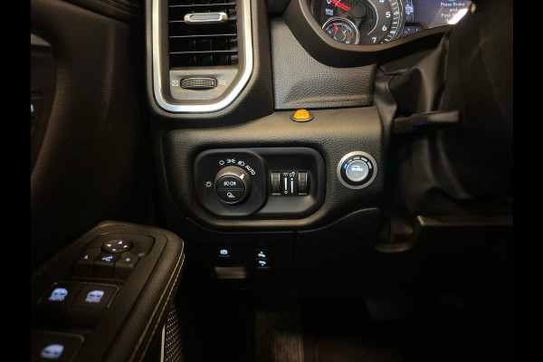 Dodge Ram 1500 3.0 HURRICANE 4x4 Crew Cab Laramie|PANO|NW TYPE|