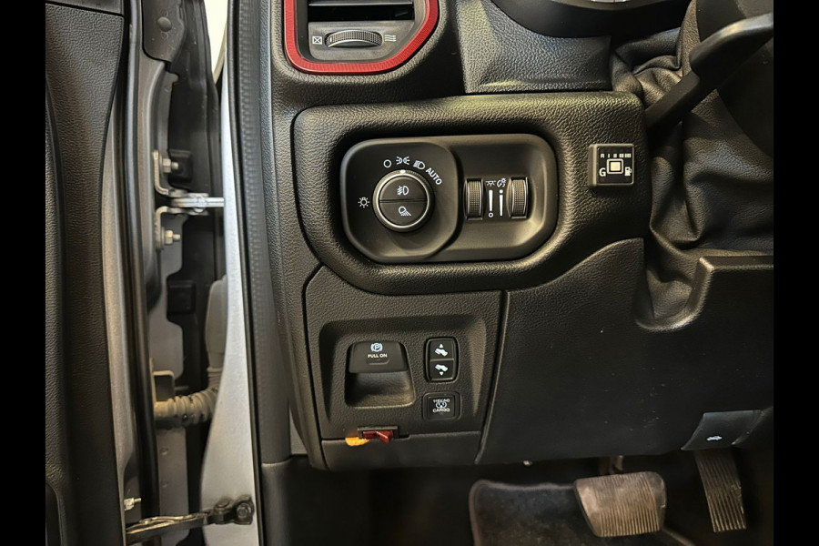 Dodge Ram 1500 5.7 V8 4x4 Crew Cab Rebel|CAMPER|OPBOUW TENT|2xLIER