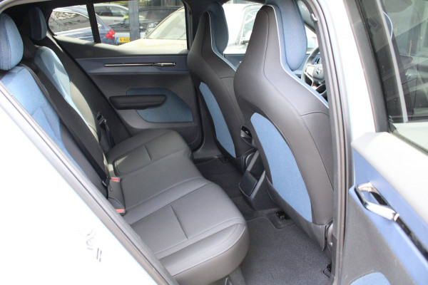 Volvo EX30 Single Motor Extended Range Core 69 kWh