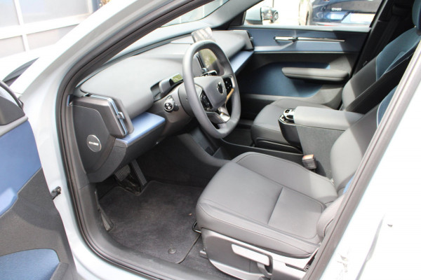 Volvo EX30 Single Motor Extended Range Core 69 kWh