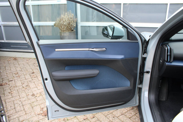 Volvo EX30 Single Motor Extended Range Core 69 kWh