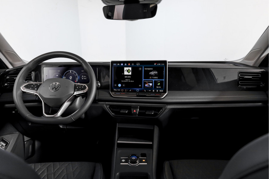 Volkswagen Tiguan 1.5 eHybrid 204 PK Life | Elek. Trekhaak | Dig. Cockpit | Adapt. Cruise | Stoel-+stuurverw. | PDC | Camera | App. Connect | ECC | LM 18" | 8309