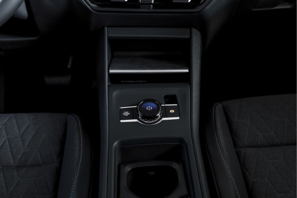 Volkswagen Tiguan 1.5 eHybrid 204 PK Life | Elek. Trekhaak | Dig. Cockpit | Adapt. Cruise | Stoel-+stuurverw. | PDC | Camera | App. Connect | ECC | LM 18" | 8309