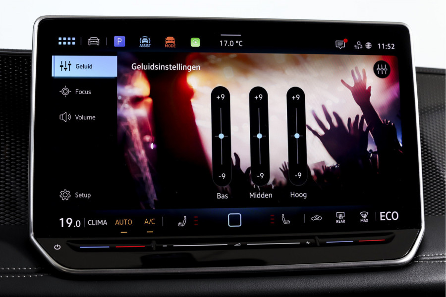 Volkswagen Tiguan 1.5 eHybrid 204 PK Life | Elek. Trekhaak | Dig. Cockpit | Adapt. Cruise | Stoel-+stuurverw. | PDC | Camera | App. Connect | ECC | LM 18" | 8309