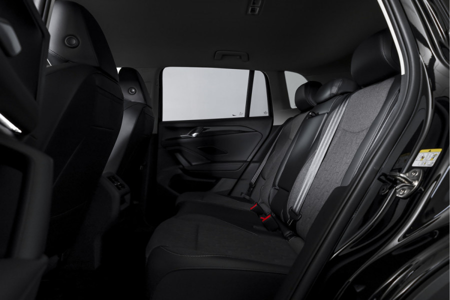 Volkswagen Tiguan 1.5 eHybrid 204 PK Life | Elek. Trekhaak | Dig. Cockpit | Adapt. Cruise | Stoel-+stuurverw. | PDC | Camera | App. Connect | ECC | LM 18" | 8309