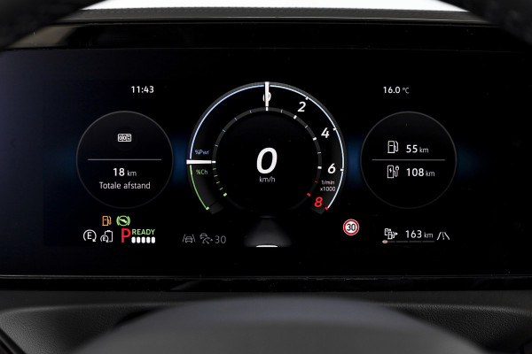 Volkswagen Tiguan 1.5 eHybrid 204 PK Life | Elek. Trekhaak | Dig. Cockpit | Adapt. Cruise | Stoel-+stuurverw. | PDC | Camera | App. Connect | ECC | LM 18" | 8311