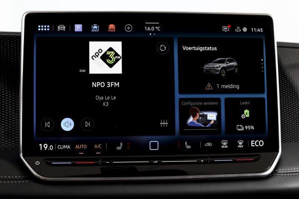 Volkswagen Tiguan 1.5 eHybrid 204 PK Life | Elek. Trekhaak | Dig. Cockpit | Adapt. Cruise | Stoel-+stuurverw. | PDC | Camera | App. Connect | ECC | LM 18" | 8311