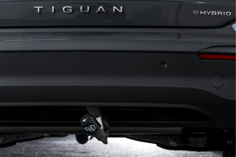 Volkswagen Tiguan 1.5 eHybrid 204 PK Life | Elek. Trekhaak | Dig. Cockpit | Adapt. Cruise | Stoel-+stuurverw. | PDC | Camera | App. Connect | ECC | LM 18" | 8311