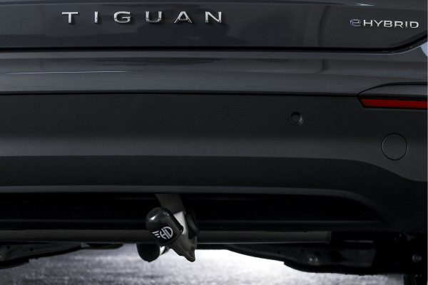 Volkswagen Tiguan 1.5 eHybrid 204 PK Life | Elek. Trekhaak | Dig. Cockpit | Adapt. Cruise | Stoel-+stuurverw. | PDC | Camera | App. Connect | ECC | LM 18" | 8311