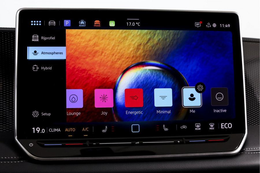 Volkswagen Tiguan 1.5 eHybrid 204 PK Life | Elek. Trekhaak | Dig. Cockpit | Adapt. Cruise | Stoel-+stuurverw. | PDC | Camera | App. Connect | ECC | LM 18" | 8311