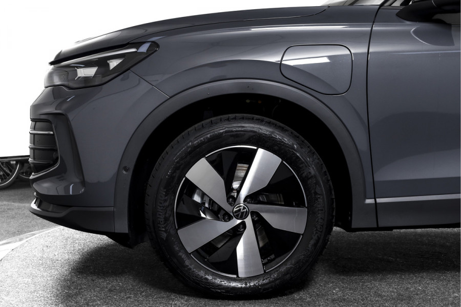 Volkswagen Tiguan 1.5 eHybrid 204 PK Life | Elek. Trekhaak | Dig. Cockpit | Adapt. Cruise | Stoel-+stuurverw. | PDC | Camera | App. Connect | ECC | LM 18" | 8311