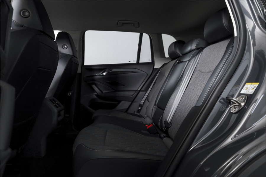 Volkswagen Tiguan 1.5 eHybrid 204 PK Life | Elek. Trekhaak | Dig. Cockpit | Adapt. Cruise | Stoel-+stuurverw. | PDC | Camera | App. Connect | ECC | LM 18" | 8311