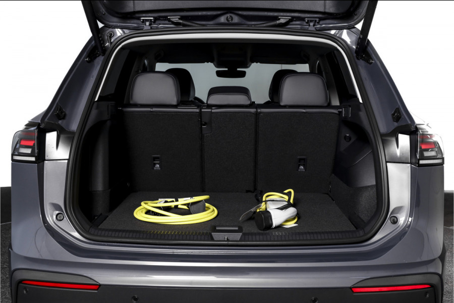 Volkswagen Tiguan 1.5 eHybrid 204 PK Life | Elek. Trekhaak | Dig. Cockpit | Adapt. Cruise | Stoel-+stuurverw. | PDC | Camera | App. Connect | ECC | LM 18" | 8311