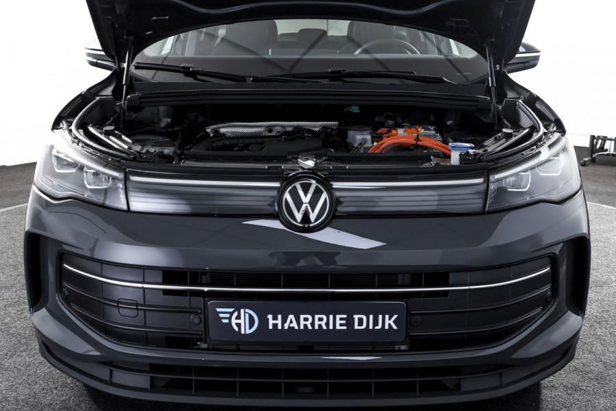 Volkswagen Tiguan 1.5 eHybrid 204 PK Life | Elek. Trekhaak | Dig. Cockpit | Adapt. Cruise | Stoel-+stuurverw. | PDC | Camera | App. Connect | ECC | LM 18" | 8311