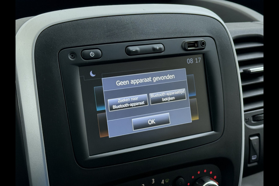Renault Trafic 2.0dCi 120PK T29 L1H1 3-Persoons Trekhaak Euro 6 Apple Carplay Android Auto Airco Navi Cruise Control Led Bluetooth Pdc Betonplex Vloer Wandbetimmering Schuifdeur 1e Eigenaar Origineel Nederlandse Bus