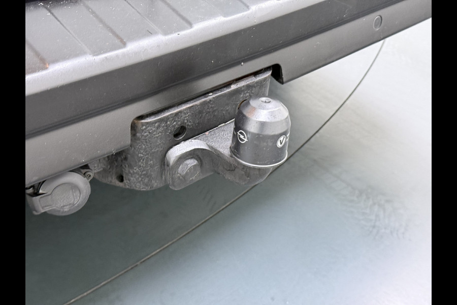 Renault Trafic 2.0dCi 120PK T29 L1H1 3-Persoons Trekhaak Euro 6 Apple Carplay Android Auto Airco Navi Cruise Control Led Bluetooth Pdc Betonplex Vloer Wandbetimmering Schuifdeur 1e Eigenaar Origineel Nederlandse Bus