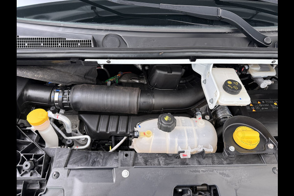 Renault Trafic 2.0dCi 120PK T29 L1H1 3-Persoons Trekhaak Euro 6 Apple Carplay Android Auto Airco Navi Cruise Control Led Bluetooth Pdc Betonplex Vloer Wandbetimmering Schuifdeur 1e Eigenaar Origineel Nederlandse Bus